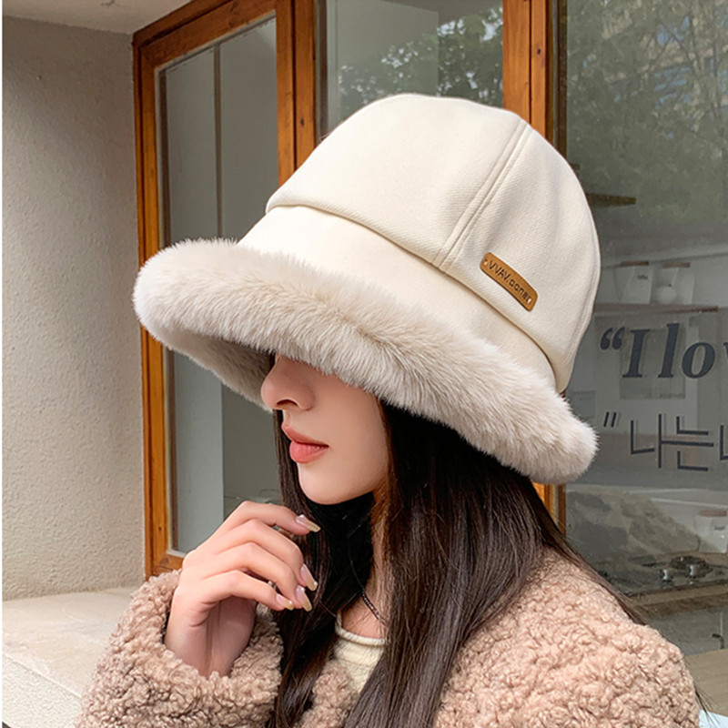 1-Pack Women's Plush Fleece-Lined Winter Bucket Hat with Detachable Ear Flaps - Thickened Warm Brown Beanie for Outdoor Activities, Non-Stretch Snug Fit & Versatile Cold Weather Accessory, Winter Hat, Earthy Style, Woollike Texture