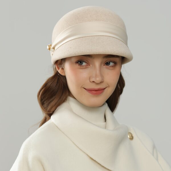 Elegant French-Inspired Felt Hat for Women - Vintage Pearl-Embellished, Lightweight & Stylish, Perfect for Casual or Formal Occasions, Beige, Winter Fashion Accessory, Winter Fashion Hat | Vintage Pearl Embellishment | Lightweight Hat