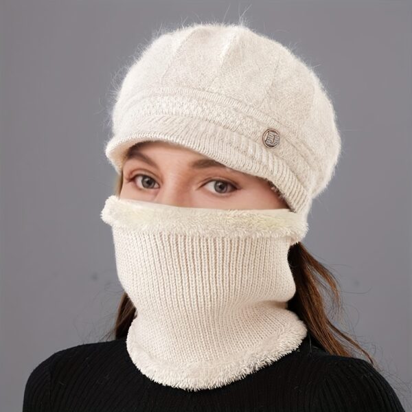 The Newness Cozy Escape Winter Warm Set: a stylish and cozy outfit perfect for holiday outings and cold-weather adventures. Model showcases the chic design and warm fabrics.