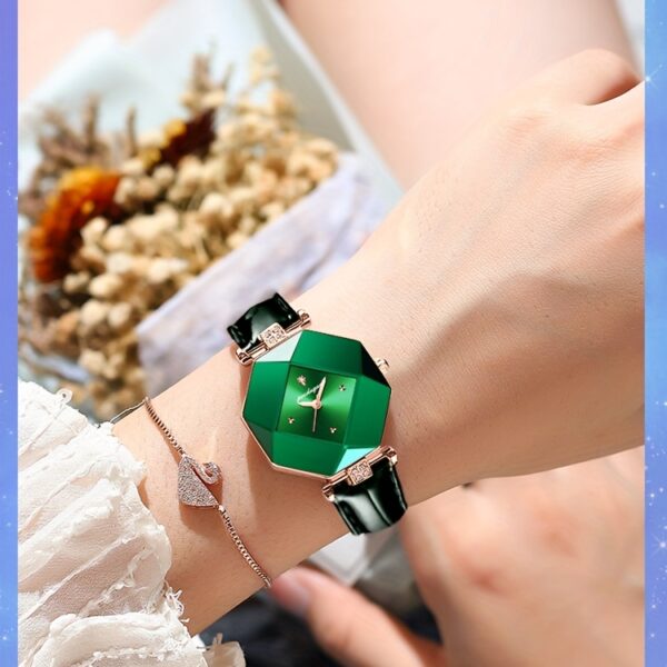 POEDAGAR Women's Elegant Quartz Watch, Vintage Style, Green Dial with Rose Golden Accents, PU Leather Strap