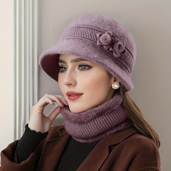 Stay cozy and chic this winter with the Newness Vienna Nights Floral Winter Hat. Featuring a beautiful floral design, this hat is perfect for winter outings and holiday gatherings.
