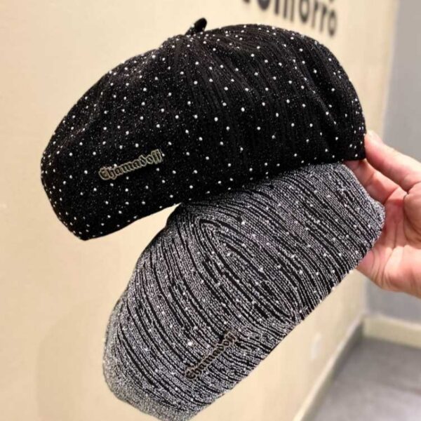 Elevate your style with the Newness Lumière Sparkling Beret Hat. This chic and modern accessory features a sparkling design, perfect for adding a touch of glamour to any outfit.