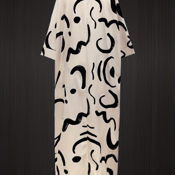 The Newness Casablanca Abstract Print Suit a chic modern two piece set perfect for any occasion Showcasing a stylish abstract print