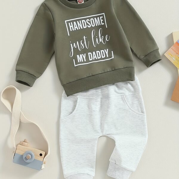 Stylish boys' letter print sweatshirt and pants set in grey, perfect for spring and fall. The comfortable crew neck sweatshirt features a trendy letter print, and is paired with matching pants.