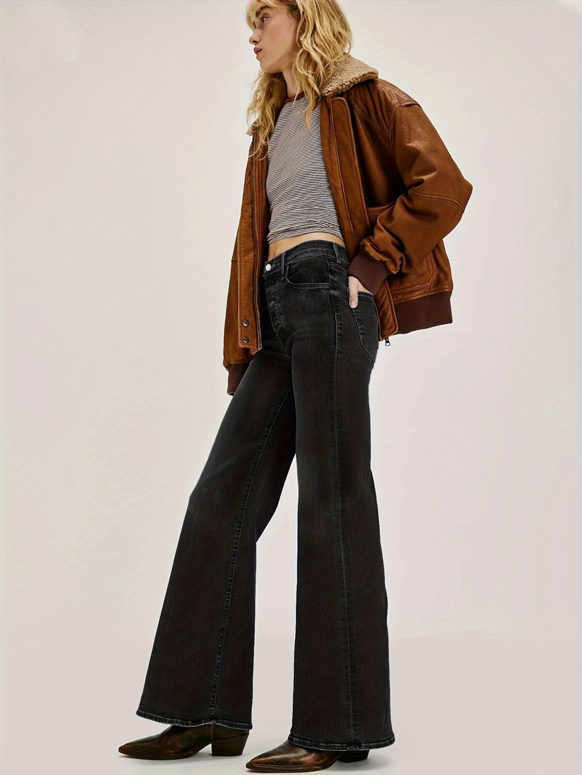 Newness Sculpt  Flare High Stretch Flared Jeans Flattering fit high stretch denim in a stylish flared silhouette