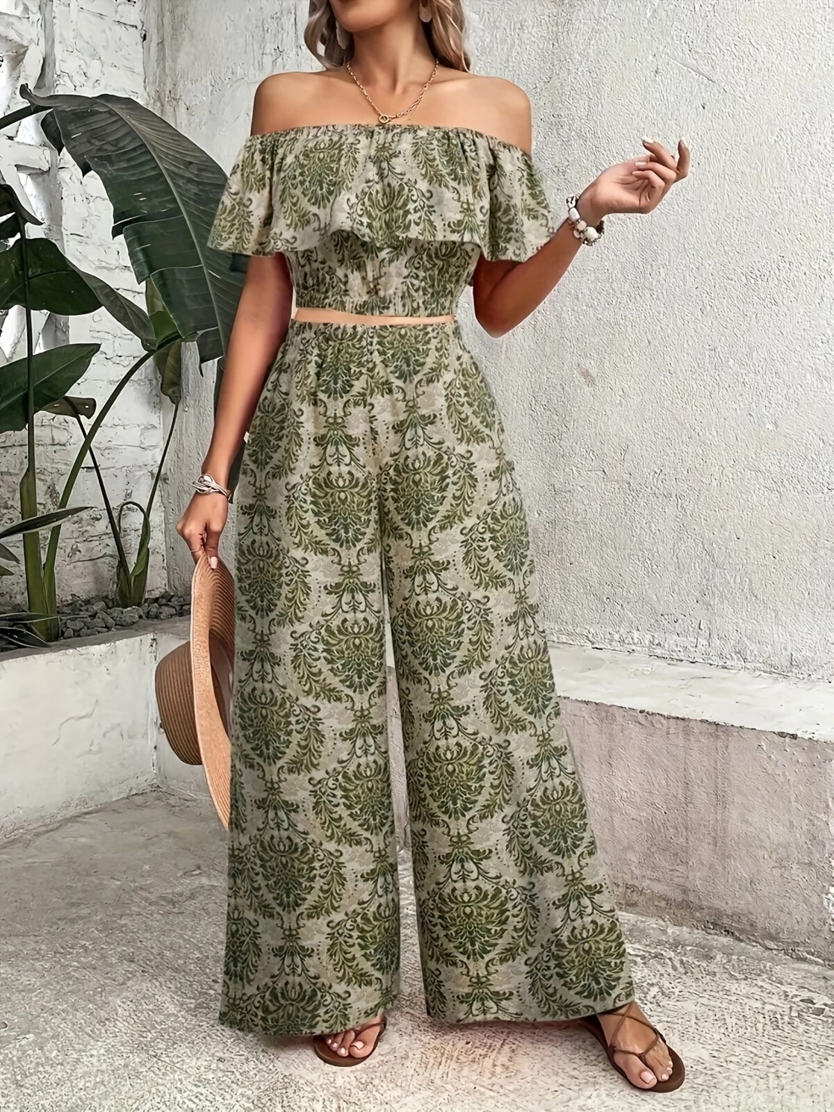 Effortlessly chic Casablanca Printed Two Piece Set in a vibrant print perfect for summer Features a stylish top and coordinating bottom
