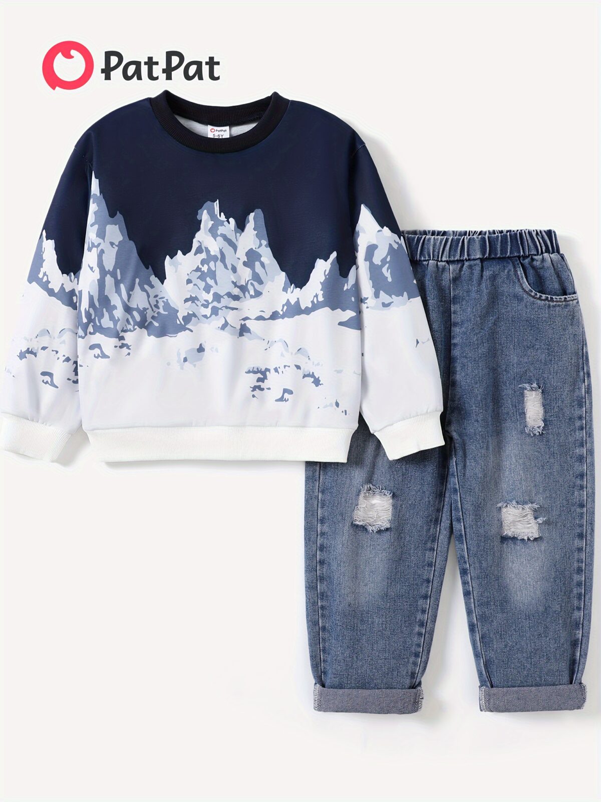Stylish and comfortable boys two piece casual set perfect for adventure Featuring a fun print ideal for everyday wear and outdoor play