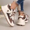 Newness Effortless Chic Womens Breathable Sneakers White leather sneakers with a stylish design perfect for everyday wear Showcasing comfort and breathability