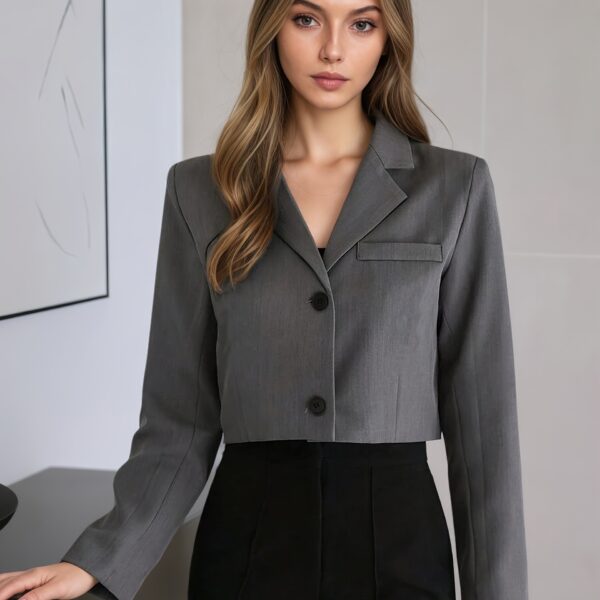 City Chic Short Grey Blazer a versatile and flattering grey blazer perfect for work or weekend wear