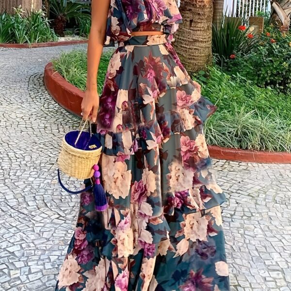 Effortlessly chic Casablanca Bloom Floral Print Skirt Set, perfect for vacations and summer days. Features a vibrant floral print.