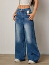 Newness Effortless Chic Womens Straight Leg Jeans A versatile pair of straight leg jeans perfect for any occasion Shown in a flattering comfortable fit