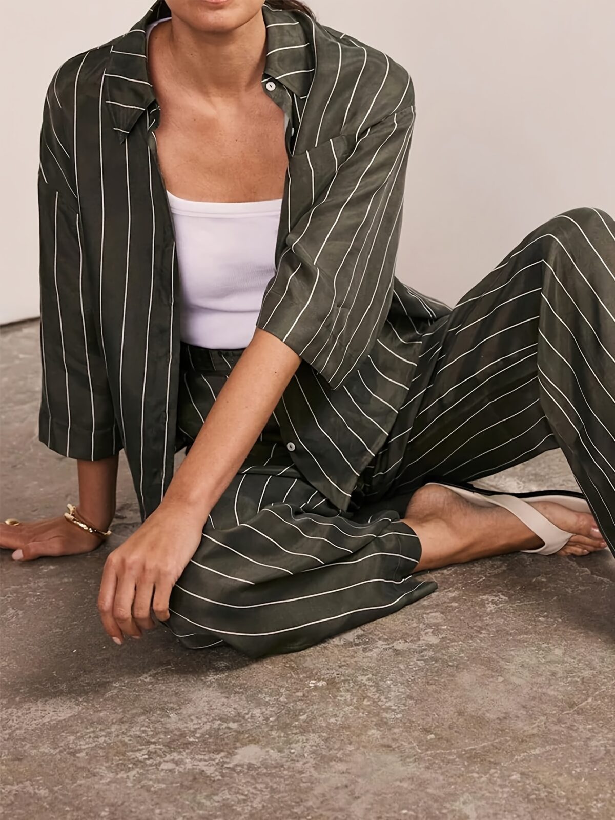 Effortless style meets ultimate comfort with the Newness Striped Shorts Set This chic two piece set features a stylish striped pattern perfect for any occasion