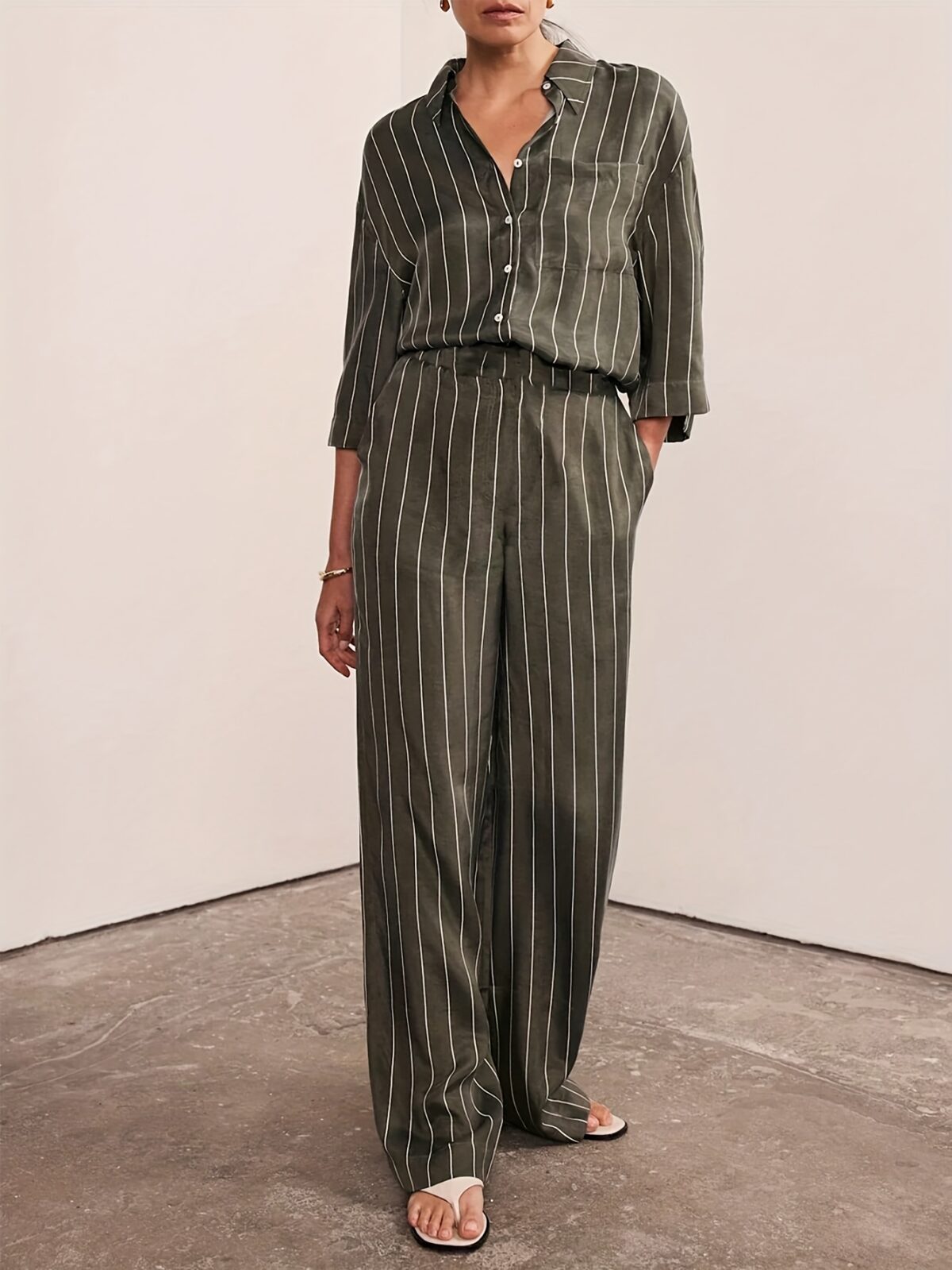 Effortless style meets ultimate comfort with the Newness Striped Shorts Set This chic two piece set features a stylish striped pattern perfect for any occasion