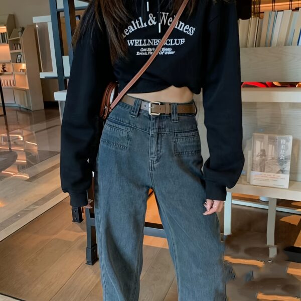 Newness The Seoul Silhouette High Waisted Straight Jeans A flattering versatile pair of jeans in a classic straight leg style