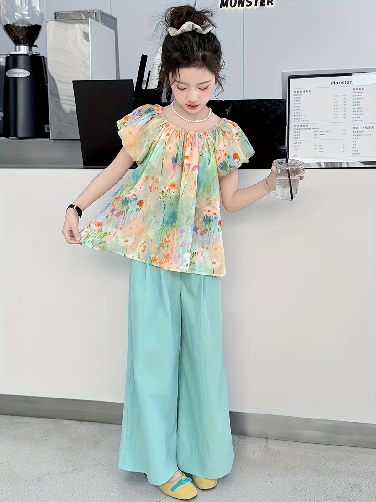 Effortlessly chic Newness Summer Breeze Floral Print Set A two piece outfit perfect for sunny days featuring a breezy floral print
