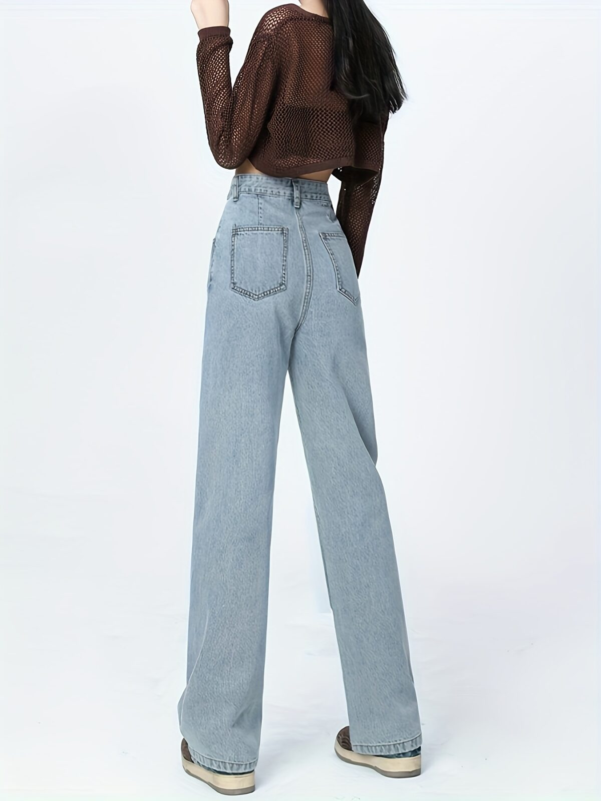 Flattering Newness Parisian High Waisted Straight Jeans in a timeless design