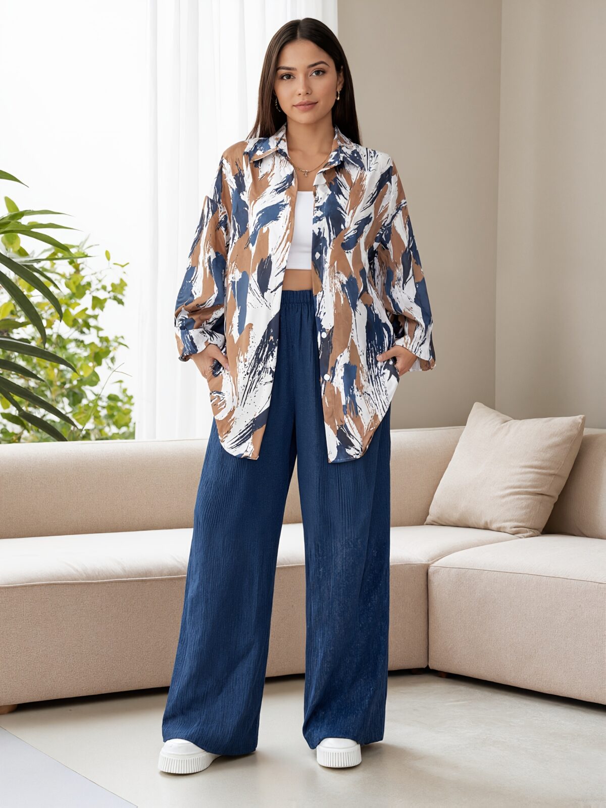 Effortlessly chic Casablanca Floral Print Set from Newness This two piece set features a loose flowing silhouette and a vibrant floral print perfect for any occasion