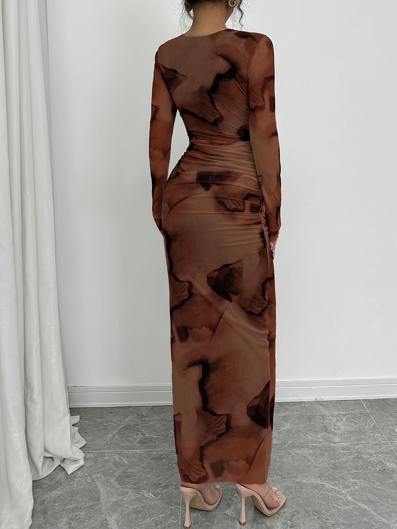 Elegant Gradient Long Sleeve Bodycon Dress for Women - Stretchy Polyester Blend, Round Neck, Form-Fitting Silhouette, Perfect for Spring/Summer, Formal or Casual Occasions, Casual Elegant Dress | Formfitting Dress | Polyester Blend Dress