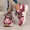 Newness Aura SX Thick Soled Casual Sneakers Chic comfortable sneakers in a retro modern design Perfect for fashion forward women