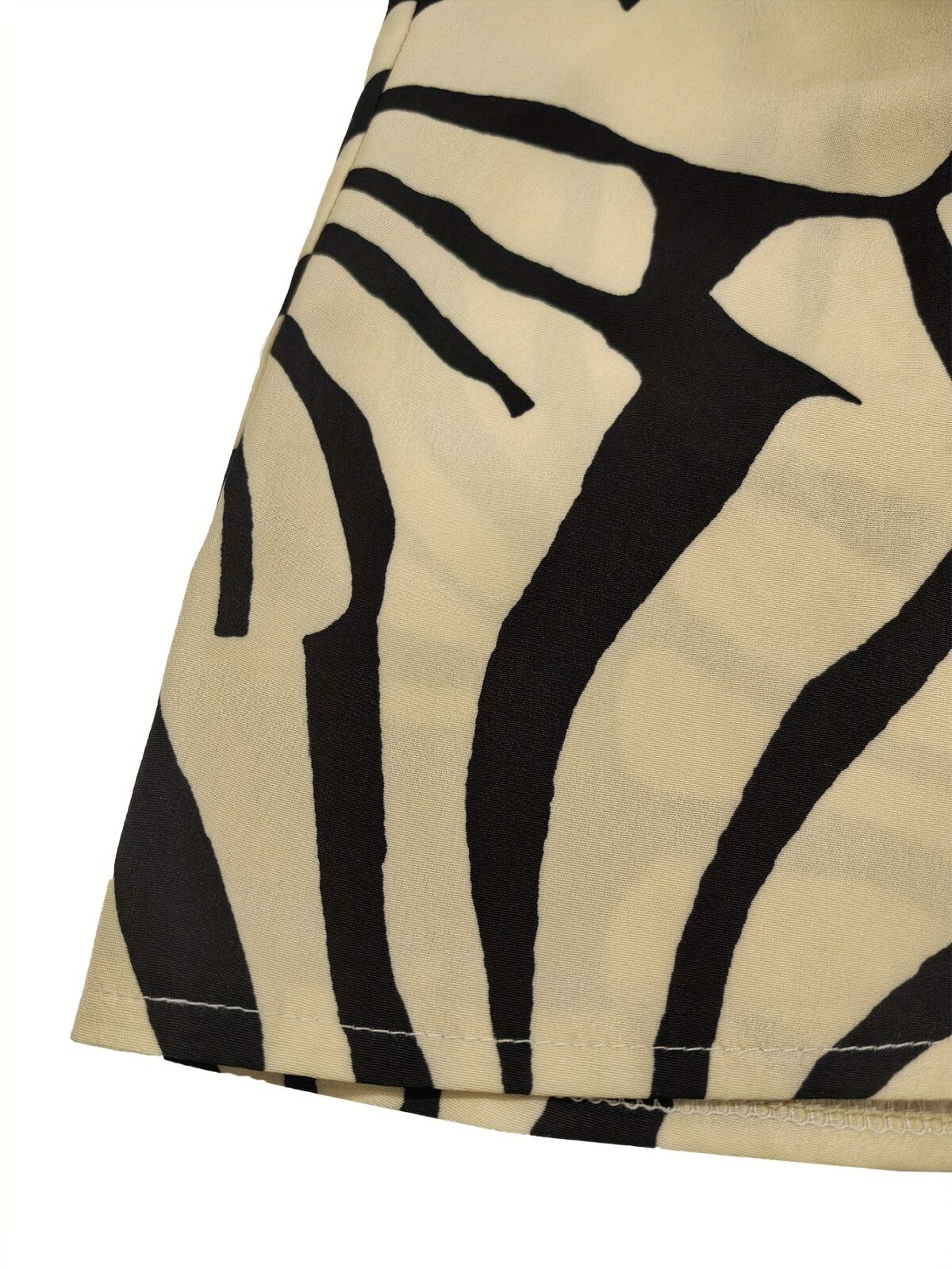 Effortlessly chic Casablanca Geometric Print Kimono from Newness perfect for summer Features a striking geometric print and relaxed fit