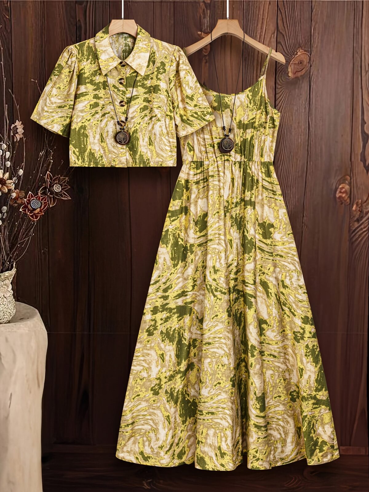 Effortlessly chic Casablanca Floral Print Dress Set by Newness perfect for spring and fall Features a beautiful floral print
