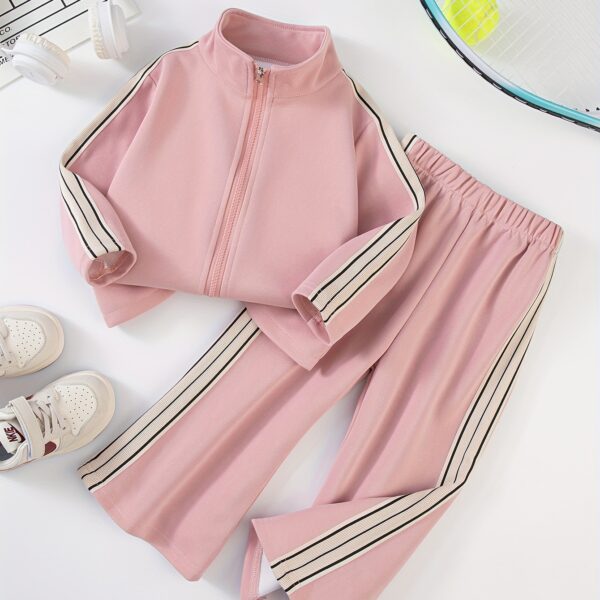 Newness Riviera Girls Sporty Set A stylish comfortable polyester set perfect for play