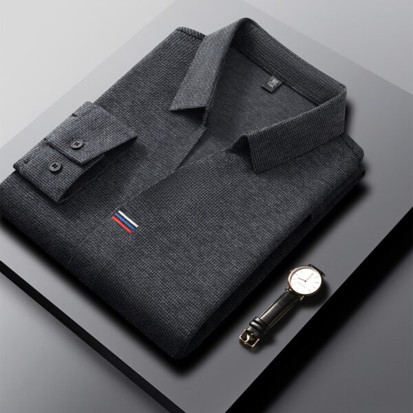 Newness Metropolitan Man Men's Long Sleeve Polo Shirt in versatile navy blue, styled for a casual yet sophisticated look. Perfect for the office or weekend outings.