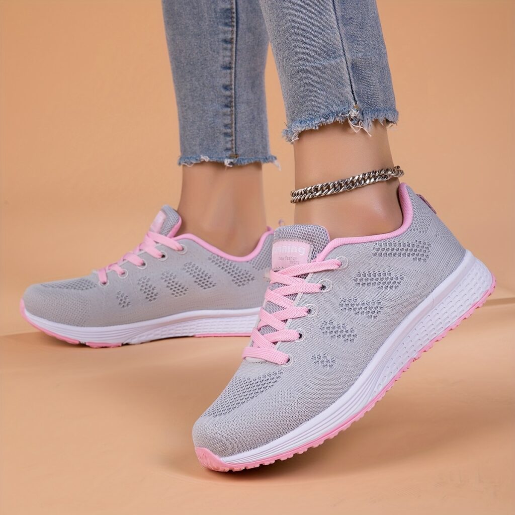 Women's pink accent lightweight breathable mesh running shoes with non-slip MD sole
