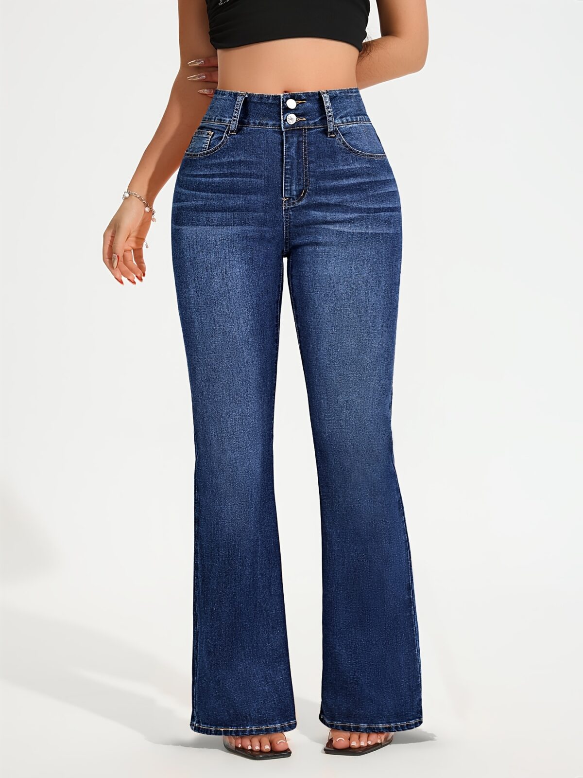Newness Sculpt  Shine Stretch Skinny Jeans Flattering fit all day comfort Showcasing the jeans on a model