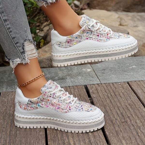 Newness Elevated Style Platform Sneakers Chic platform sneakers in white offering ultimate comfort and a height boost Perfect for elevating any outfit