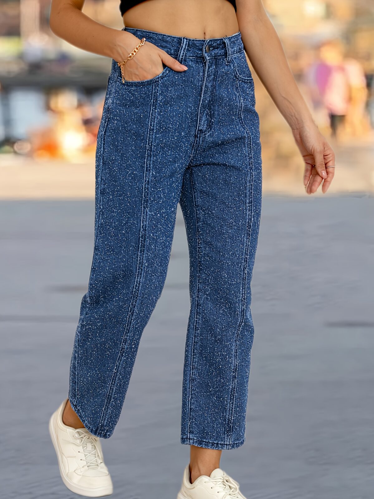 Flattering wide leg jeans in premium denim offering a chic and comfortable fit