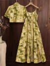 Effortlessly chic Casablanca Floral Print Dress Set by Newness perfect for spring and fall Features a beautiful floral print