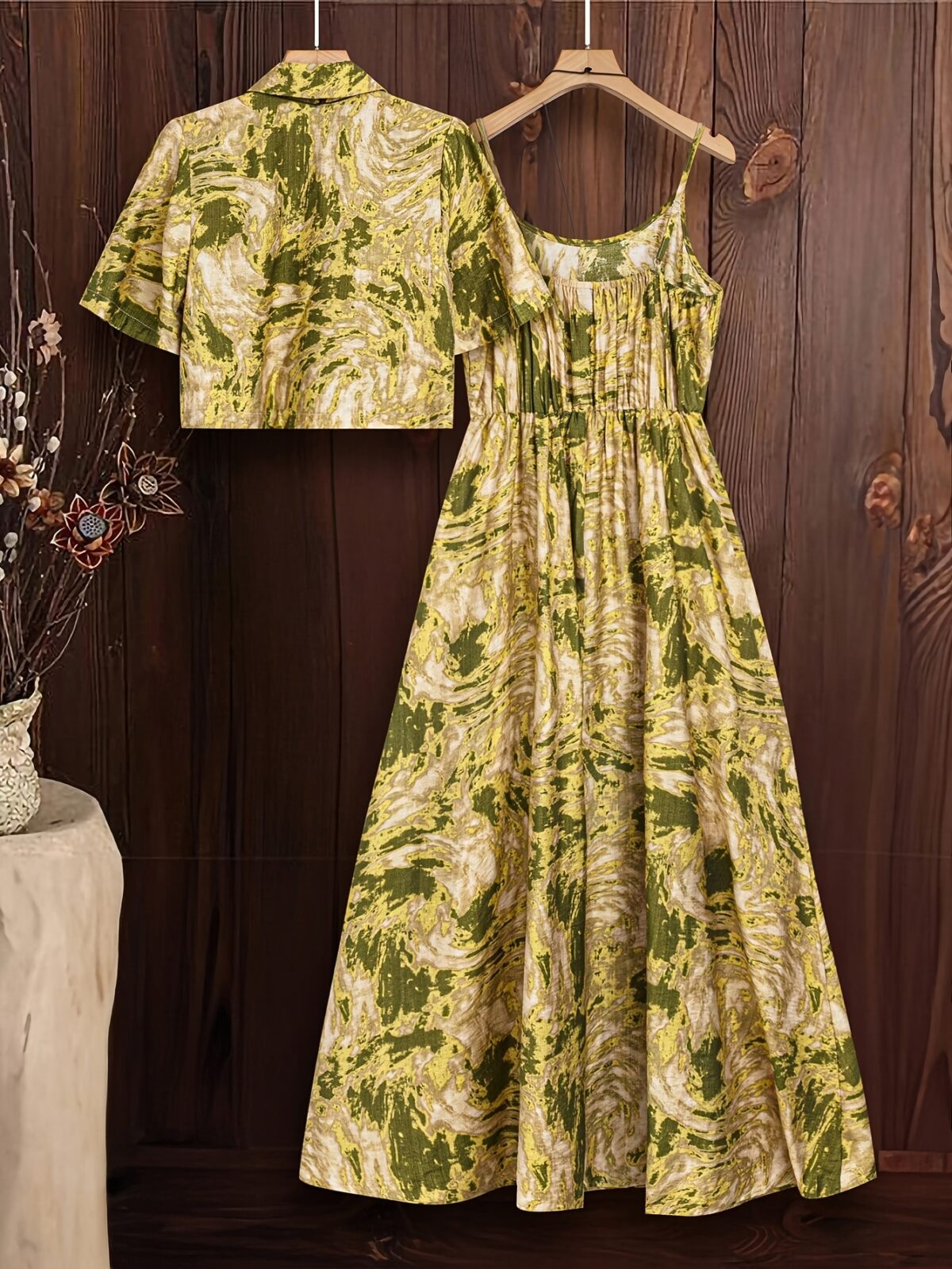 Effortlessly chic Casablanca Floral Print Dress Set by Newness perfect for spring and fall Features a beautiful floral print