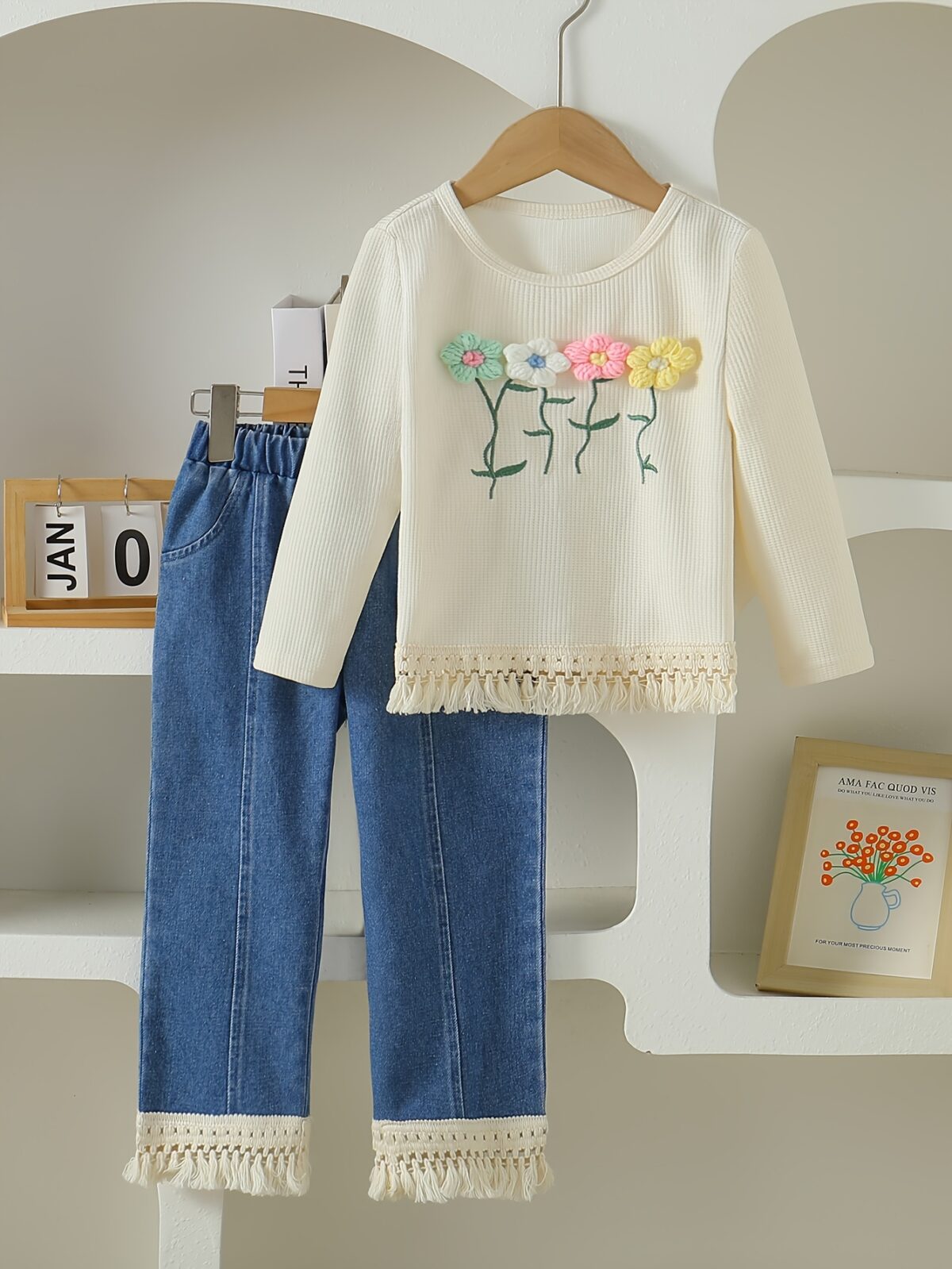 Adorable girls autumn pants set with stylish tassels Perfect for fall adventures and everyday wear