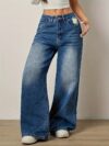 Newness Effortless Chic Womens Straight Leg Jeans A versatile pair of straight leg jeans perfect for any occasion Shown in a flattering comfortable fit