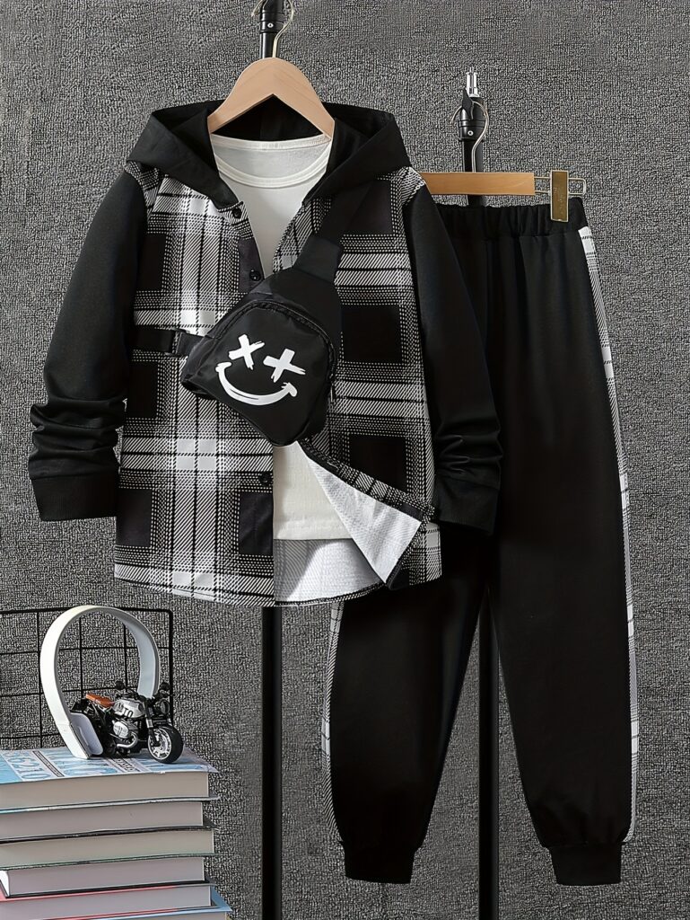 Stylish boys' color block set, perfect for autumn adventures. Features a hoodie and pants in a trendy color block design. Ideal for outdoor play.