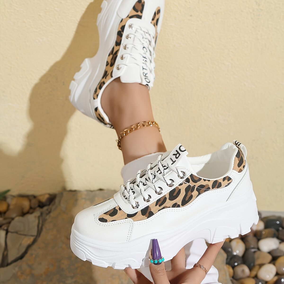 Newness Milan Street Style Leopard Platform Sneakers Elevate your style with these chic comfortable and on trend leopard print platform sneakers