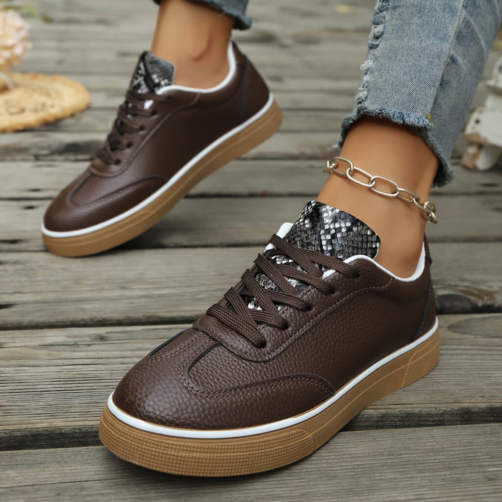Newness Urban Edge Retro Snake Sneakers: Chic and comfortable sneakers with a retro snake print design, perfect for any occasion.