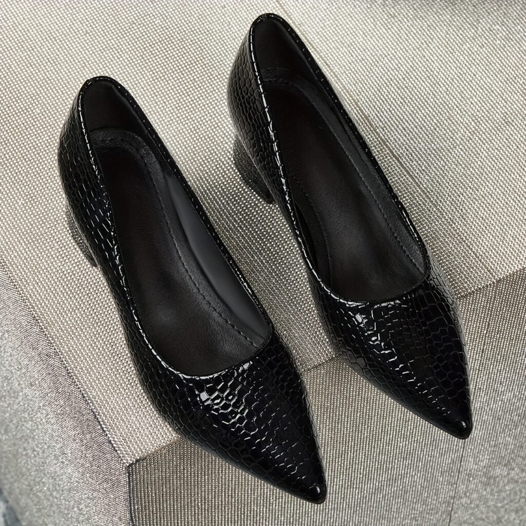 Newness Versatile Comfortable Heeled Shoes in various colors, showcasing their elegant design and comfort.