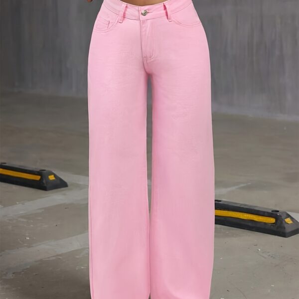 Newness Sculpt  Style High Waist Straight Jeans Flattering high waisted jeans in a classic straight leg style offering both comfort and style Shown in a light wash denim