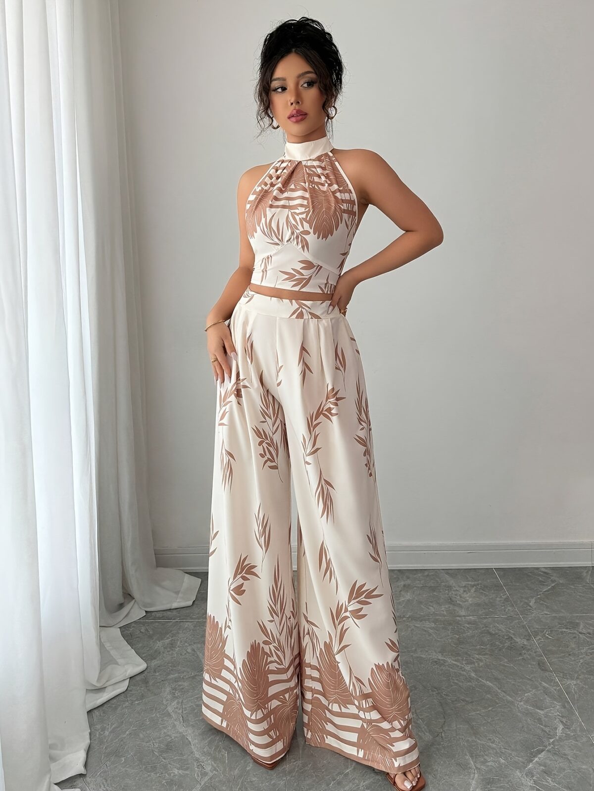 Effortlessly chic Casablanca Printed Resort Set from Newness perfect for your next getaway This two piece set features a vibrant print and relaxed fit
