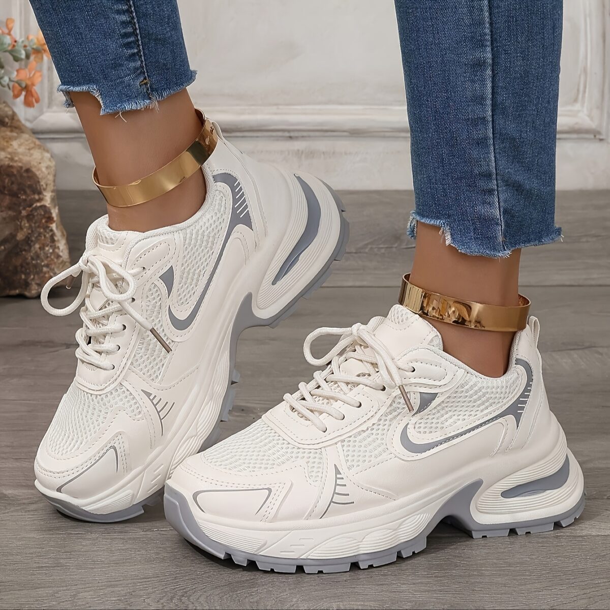 Newness Womens Casual Sneakers Elevate your everyday style with these comfortable and chic sneakers