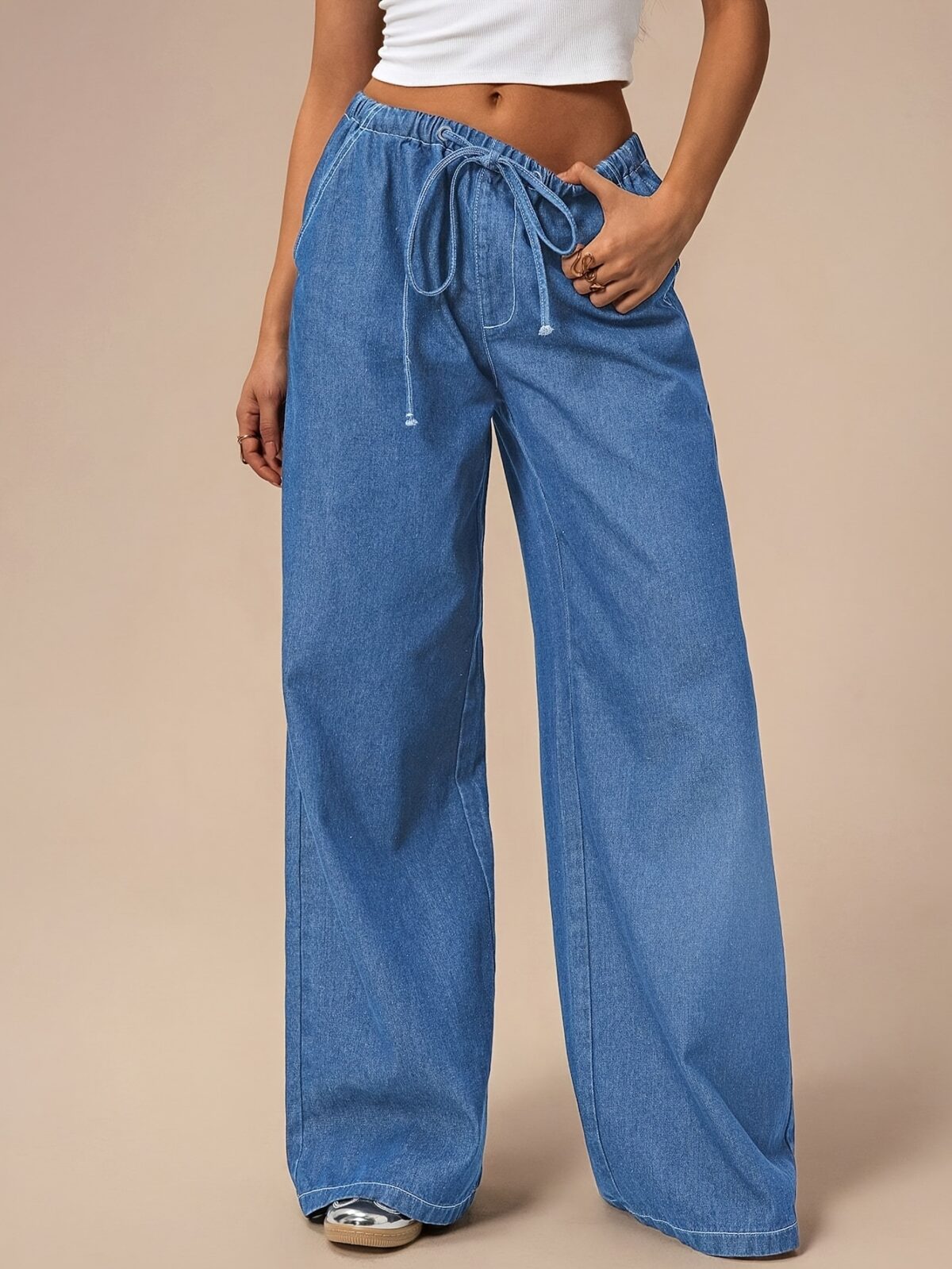 Newness City Chic Straight Leg Jeans Flattering straight leg jeans in a versatile wash perfect for any occasion