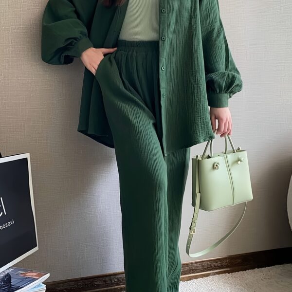 Newness Effortless Chic Two Piece Pant Set in luxurious polyester Flattering silhouette perfect for any occasion