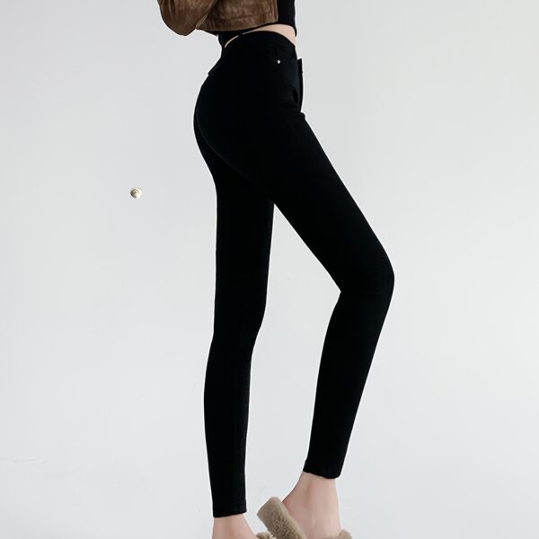 Newness Effortless Chic Stretchy Skinny Jeans Flattering fit superior comfort perfect for any occasion