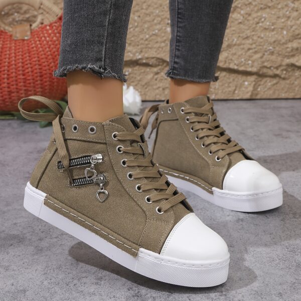 Newness Urban Explorer High Top Sneakers Breathable durable and effortlessly chic high top sneakers for a stylish urban look