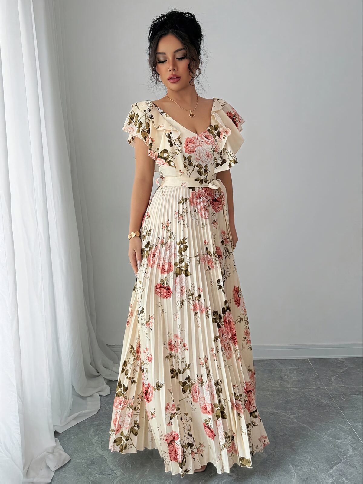 Effortlessly chic Newness Casablanca Floral Print Dress perfect for any occasion