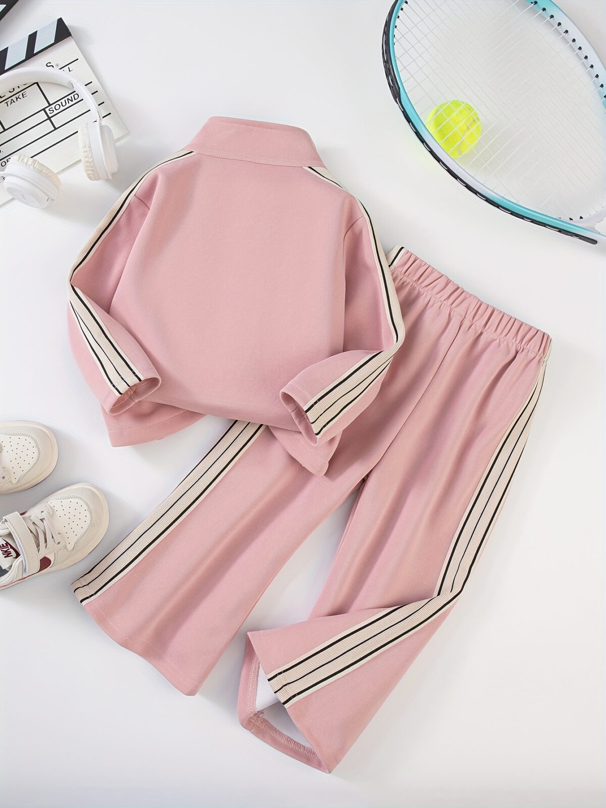 Newness Riviera Girls Sporty Set A stylish comfortable polyester set perfect for play