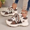 Newness Effortless Chic Womens Breathable Sneakers White leather sneakers with a stylish design perfect for everyday wear Showcasing comfort and breathability