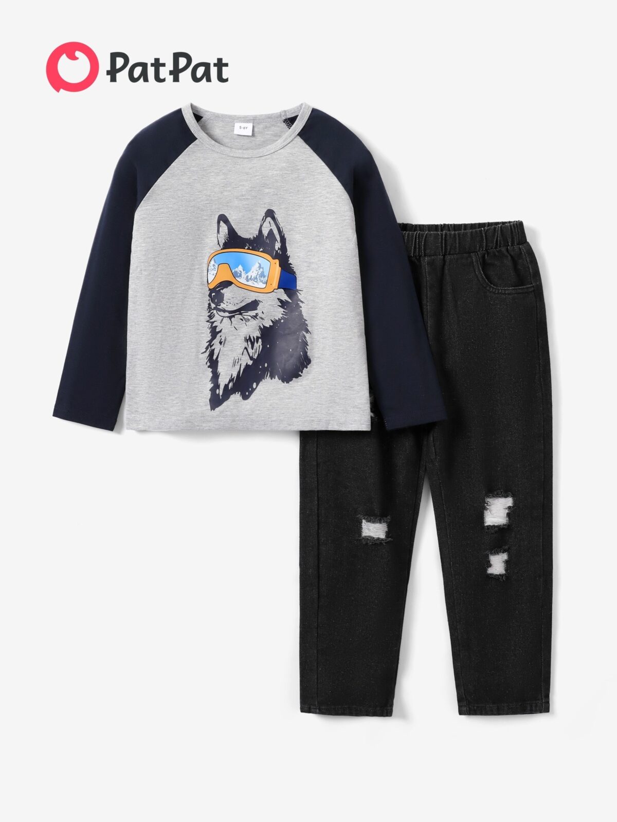 Stylish and comfortable boys two piece casual set perfect for adventure Featuring a fun print ideal for everyday wear and outdoor play
